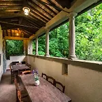 Spacious Retreat بيت للعطل *